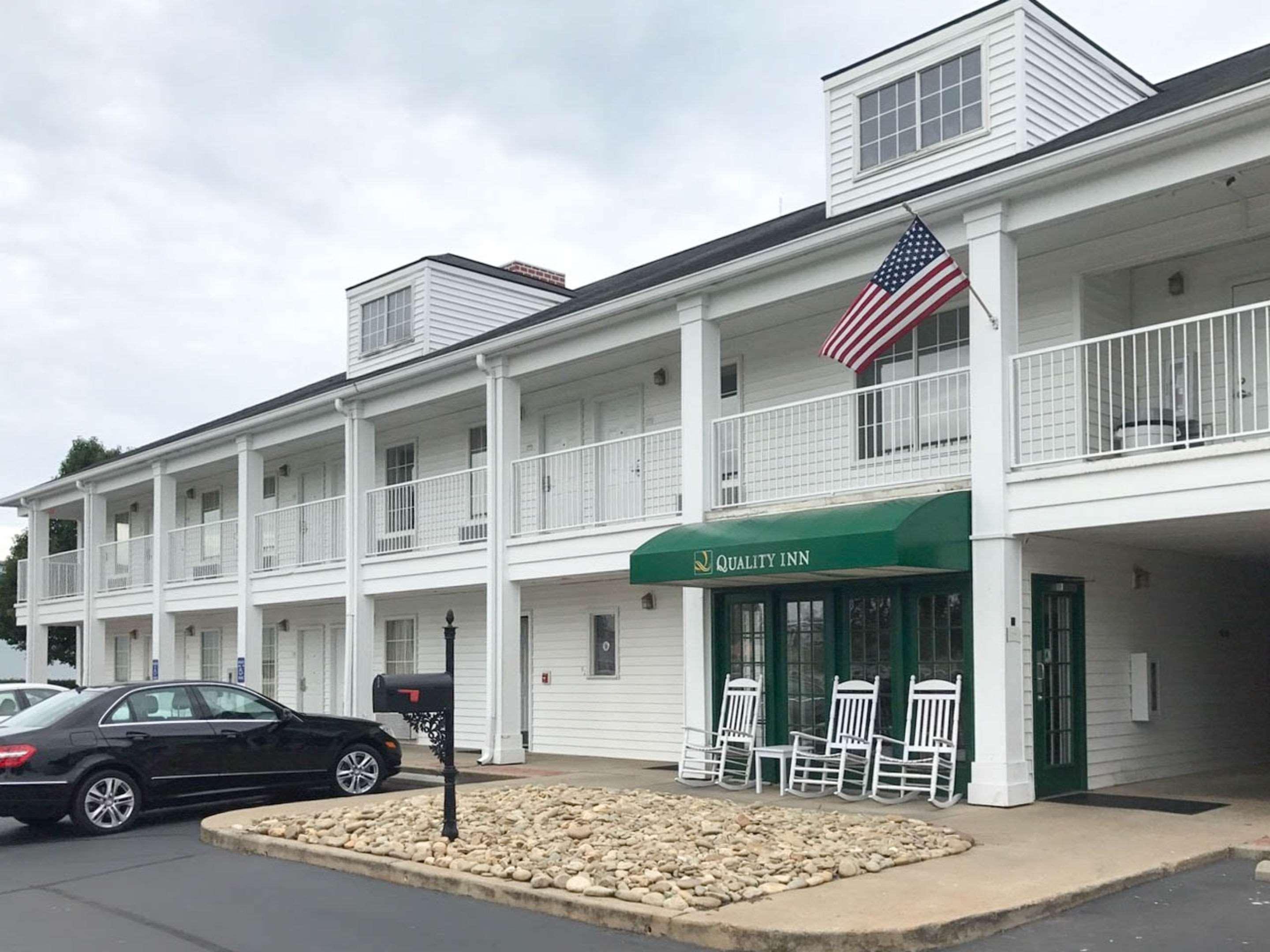 Quality Inn Seneca Us-123 Exterior photo